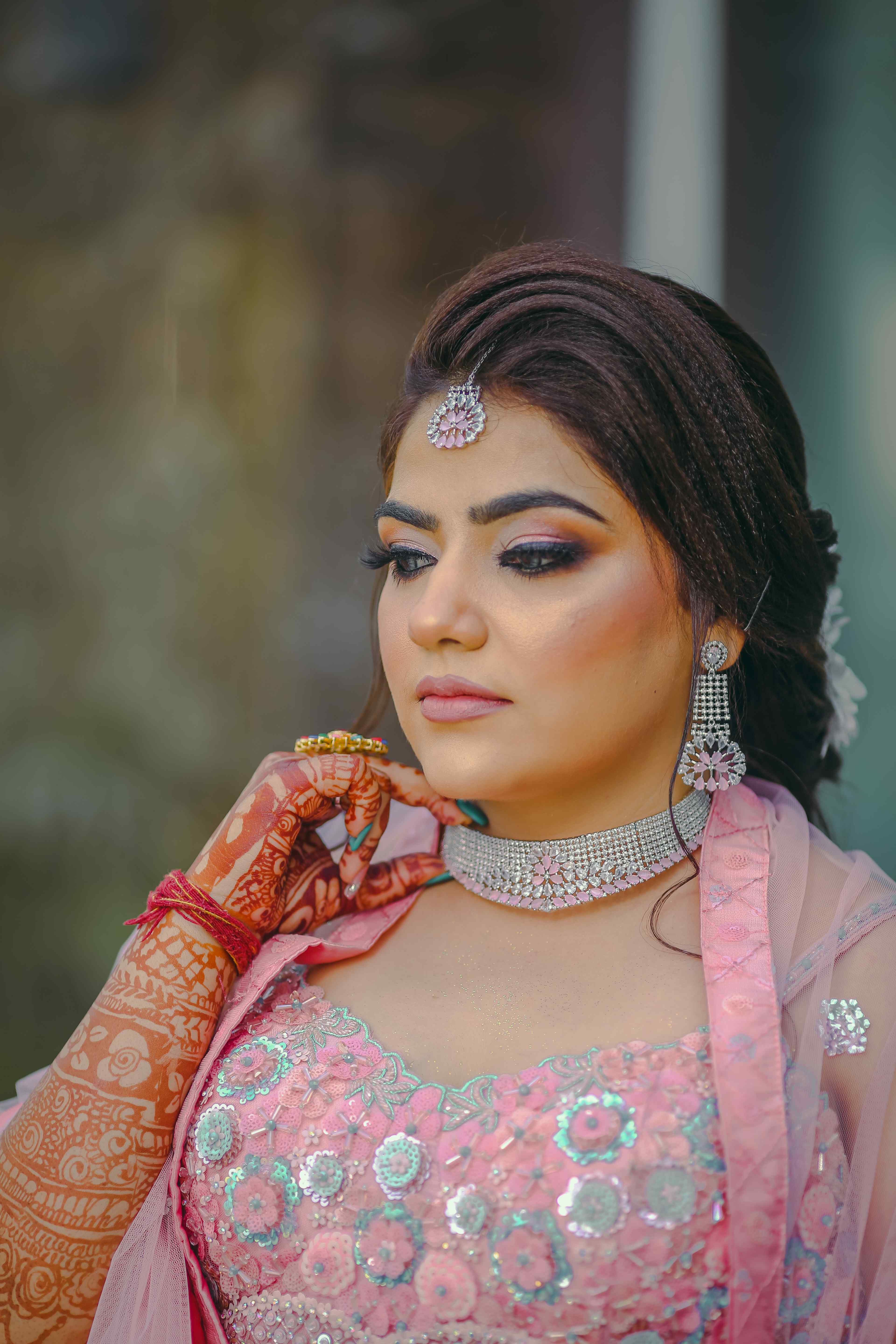 Shaheen Sona Makeup Artist Services, Review and Info - Olready